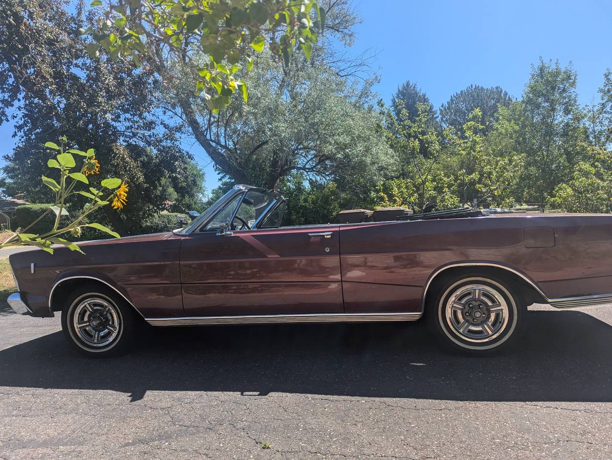 Ford-galaxie-500-convertible-1966-red-5