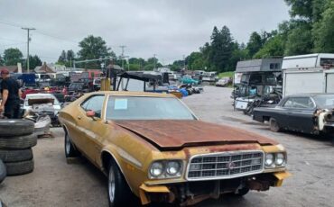 Ford-gran-torino-1973-yellow-1