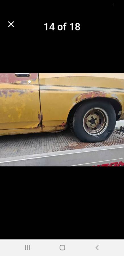 Ford-gran-torino-1973-yellow-12