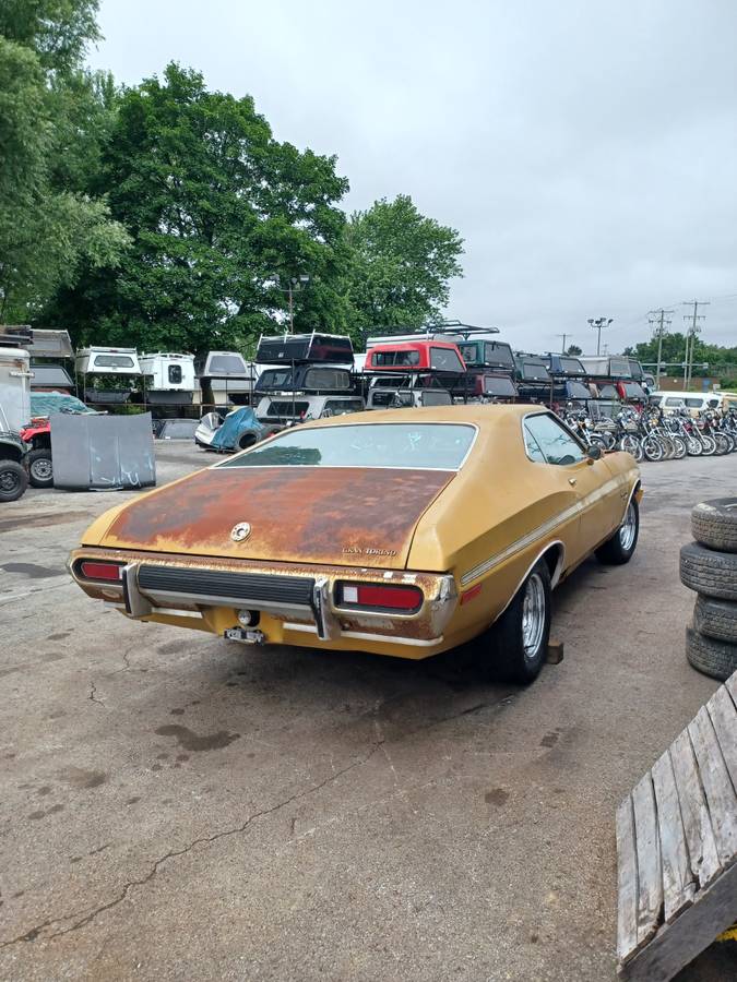 Ford-gran-torino-1973-yellow-3