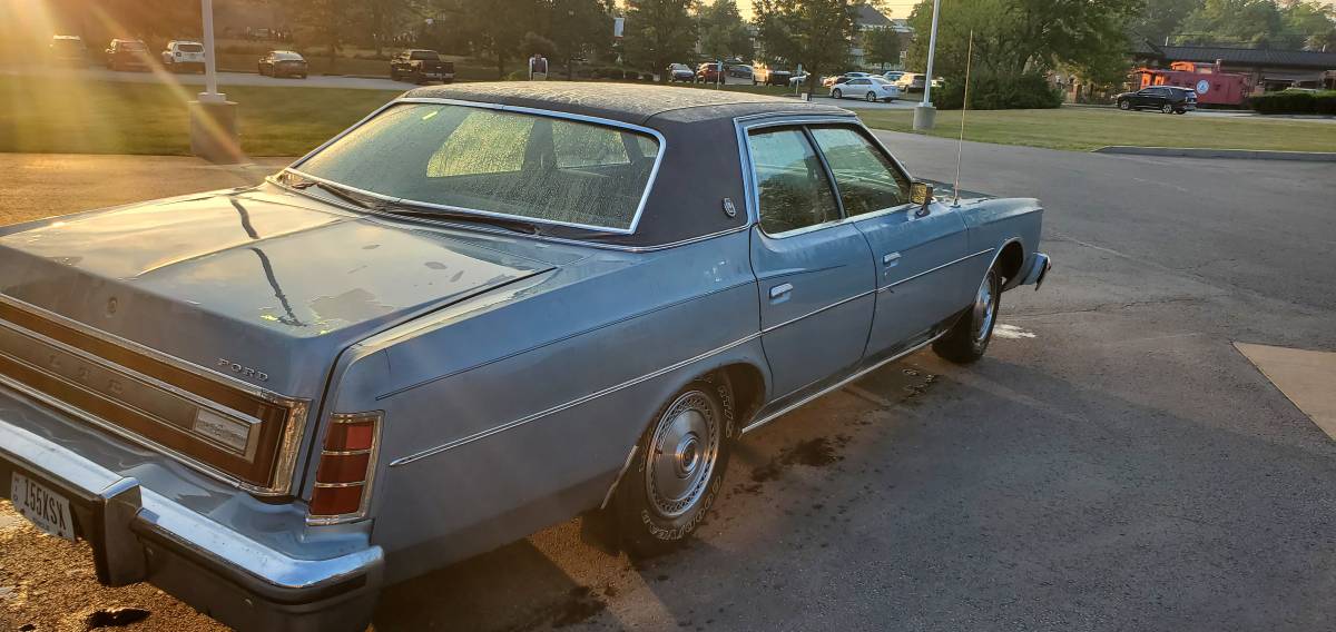 Ford-ltd-1976-4