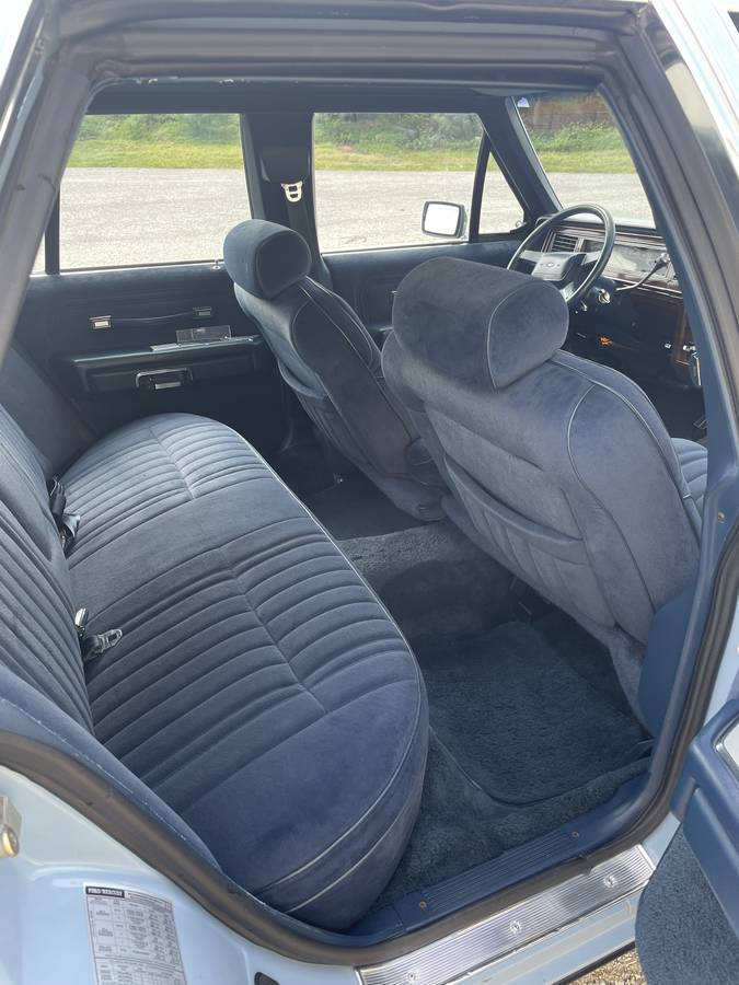 Ford-ltd-crown-victoria-lx-1987-blue-7