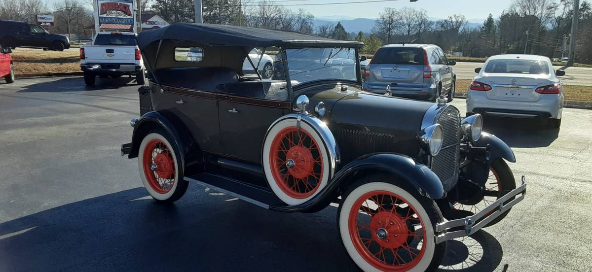 Ford-model-a-phaeton-1929-brown-1