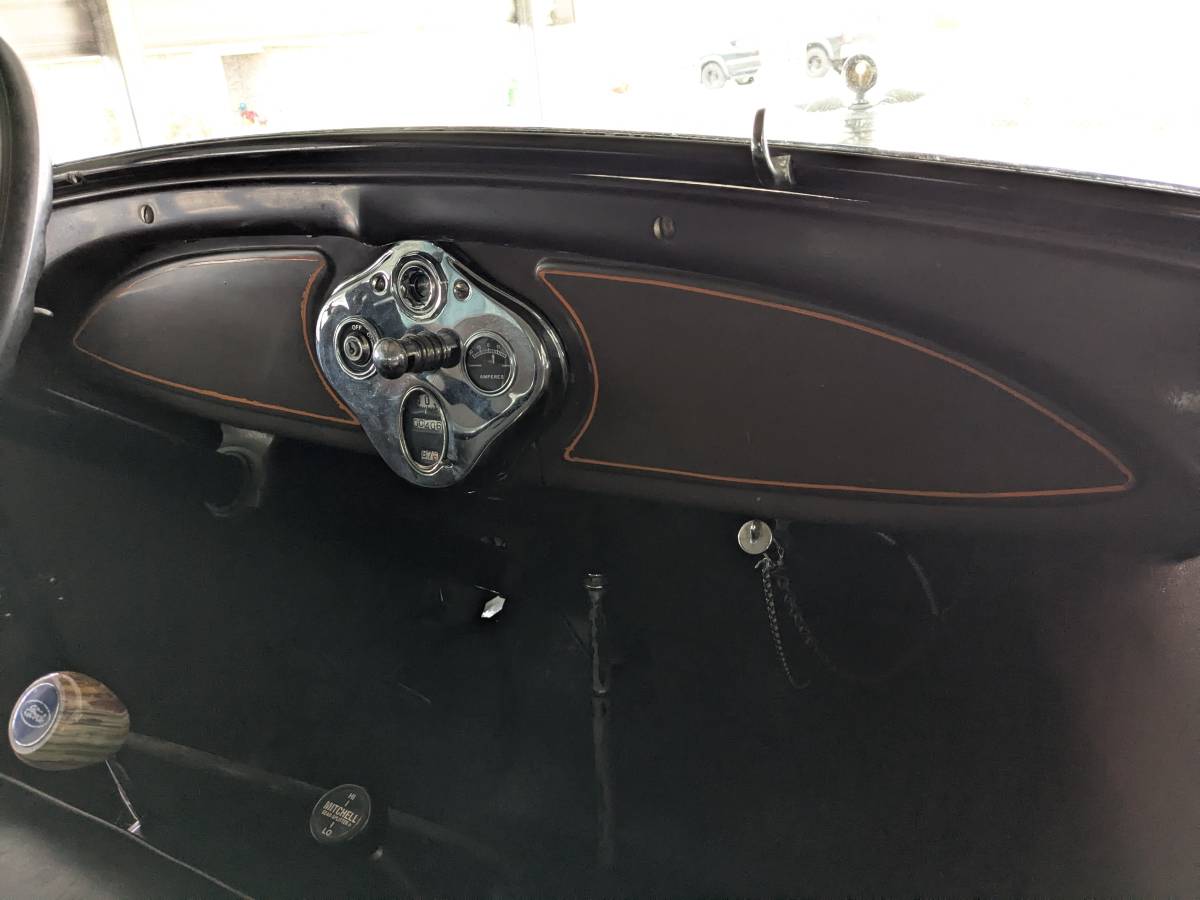 Ford-model-a-phaeton-1929-brown-10