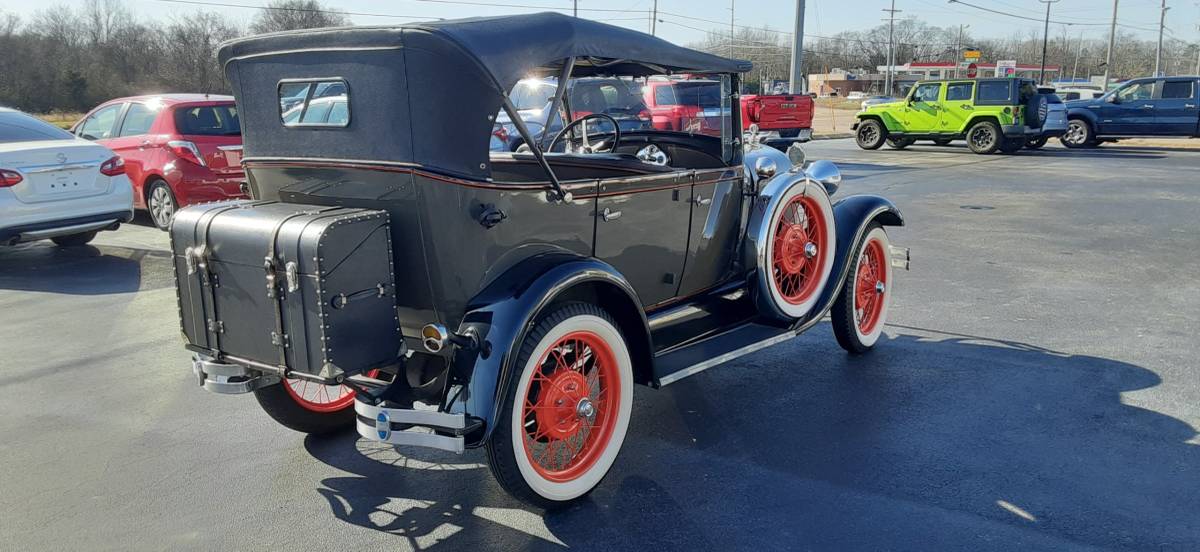 Ford-model-a-phaeton-1929-brown-2