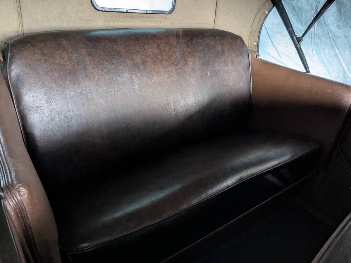 Ford-model-a-phaeton-1929-brown-6