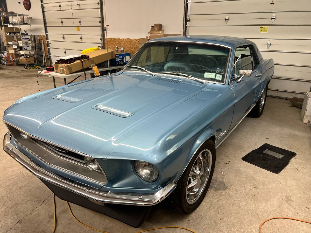 Ford-mustang-1968-blue-1