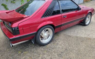 Ford-mustang-1985-custom-4