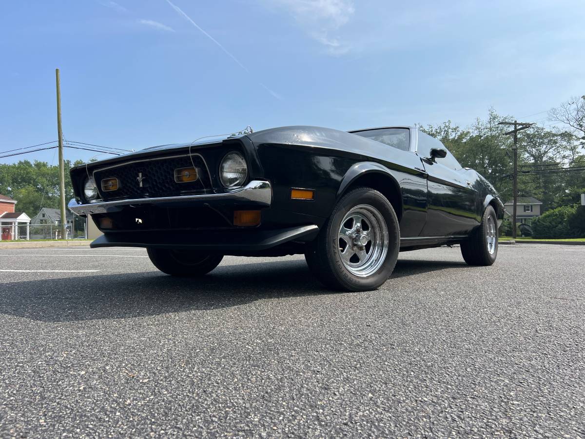 Ford-mustang-convertible-1972-black-11