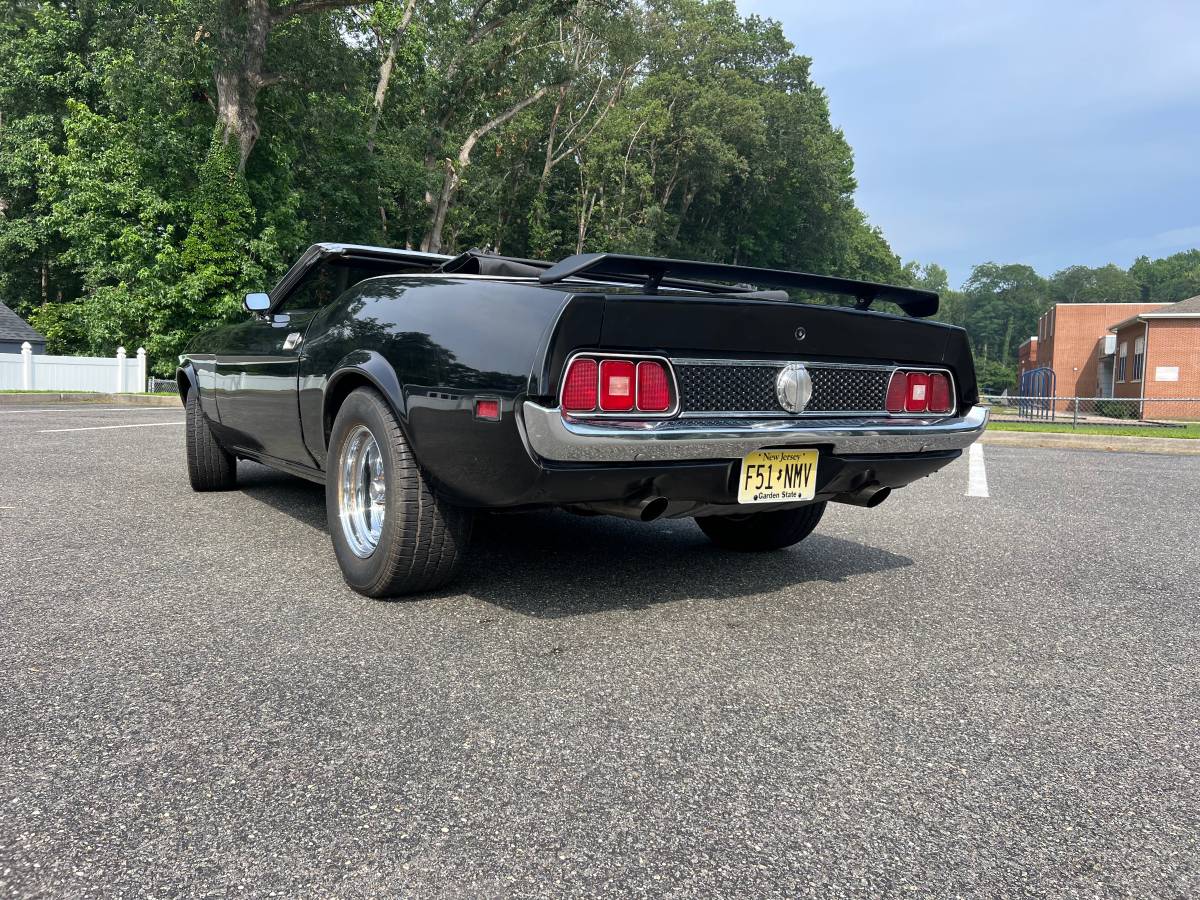 Ford-mustang-convertible-1972-black-4