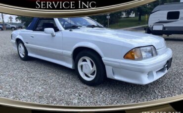 Ford-mustang-convertible-1989-white