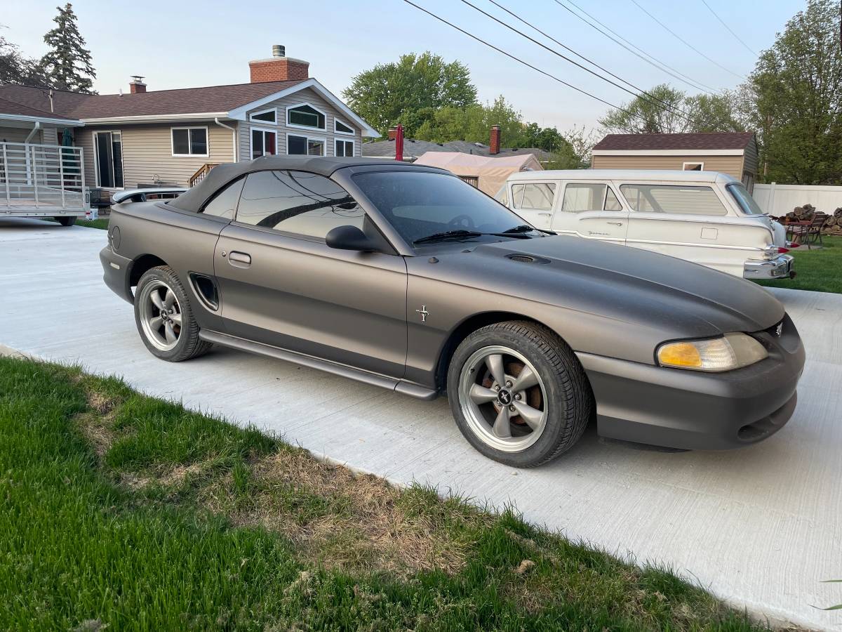 Ford-mustang-convertible-1994-grey-1