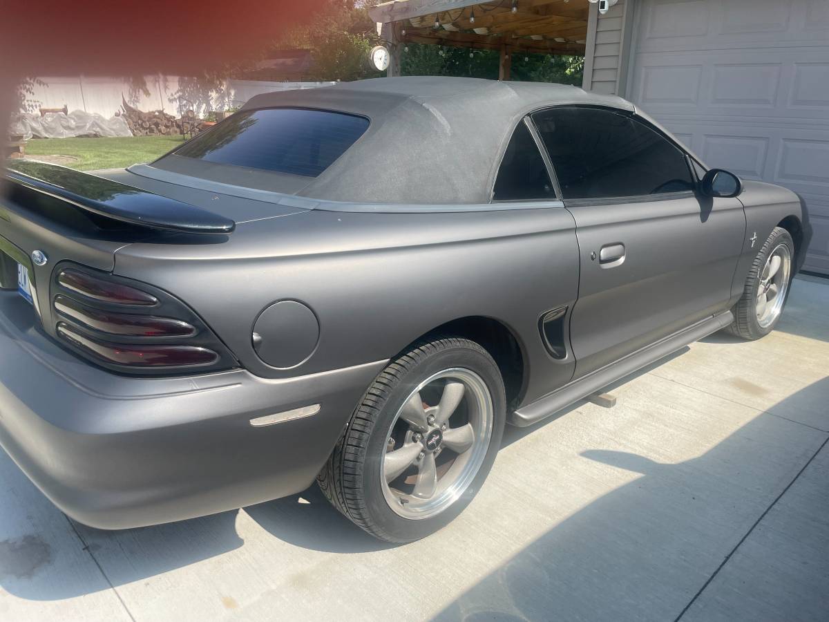 Ford-mustang-convertible-1994-grey-2