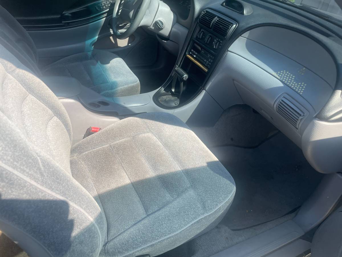 Ford-mustang-convertible-1994-grey-3