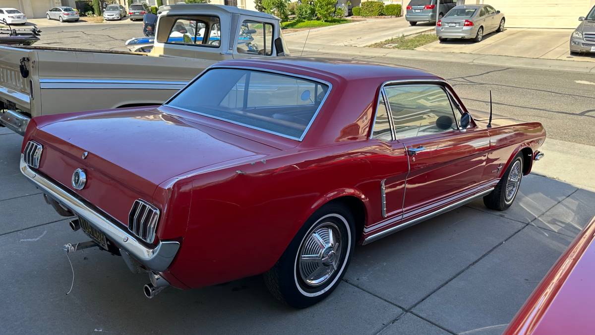 Ford-mustang-coupe-1966-red-2