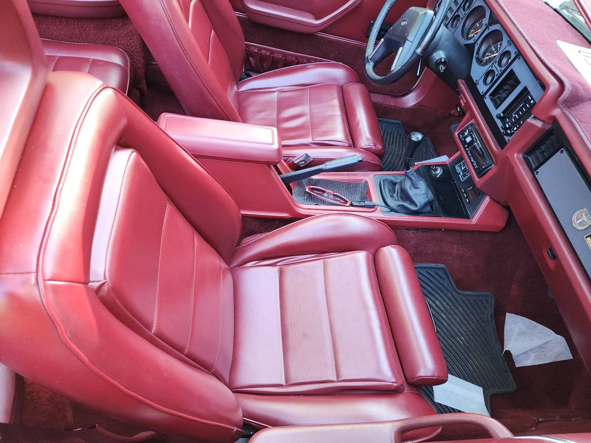 Ford-mustang-glx-1984-white-14