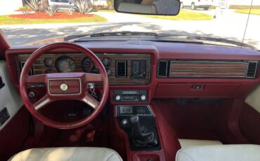 Ford-mustang-gt-1983-13