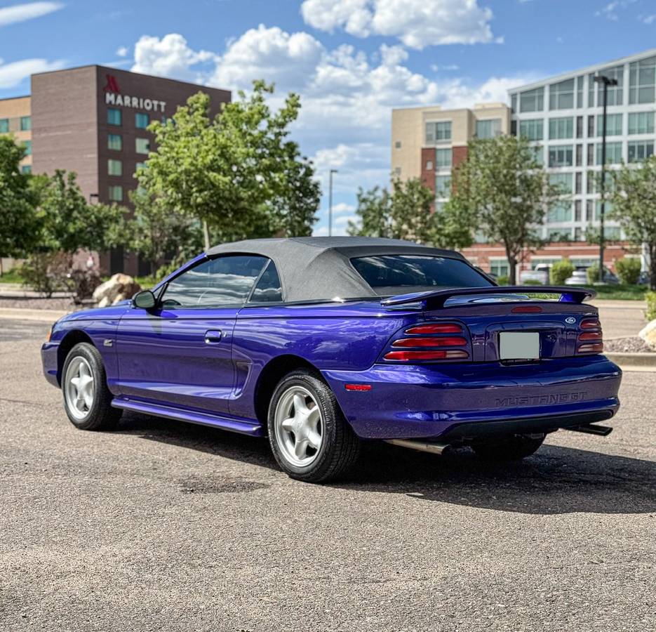 Ford-mustang-gt-convertible-1995-blue-5