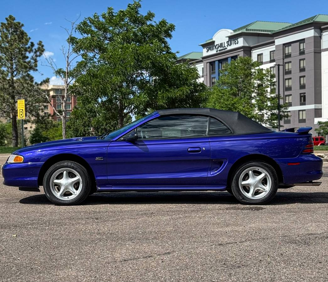 Ford-mustang-gt-convertible-1995-blue-6