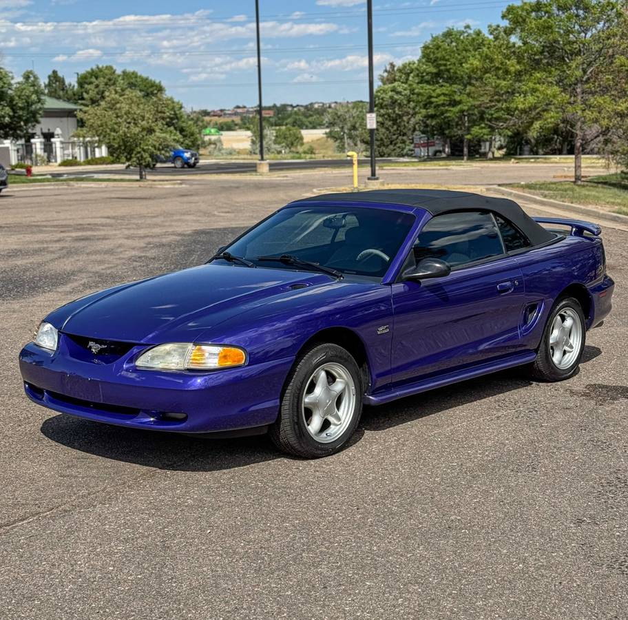 Ford-mustang-gt-convertible-1995-blue-7