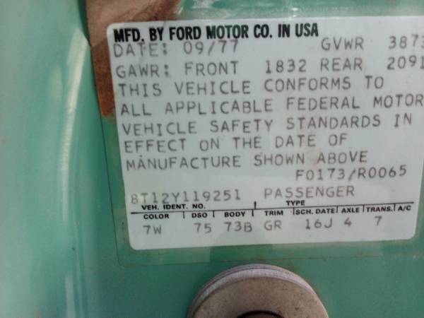 Ford-pinto-wagon-1975-green-4