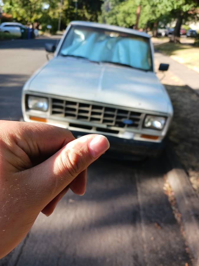 Ford-ranger-1986-white-1