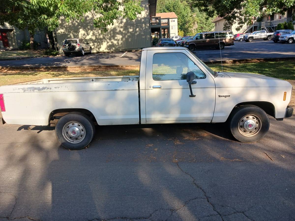 Ford-ranger-1986-white-6