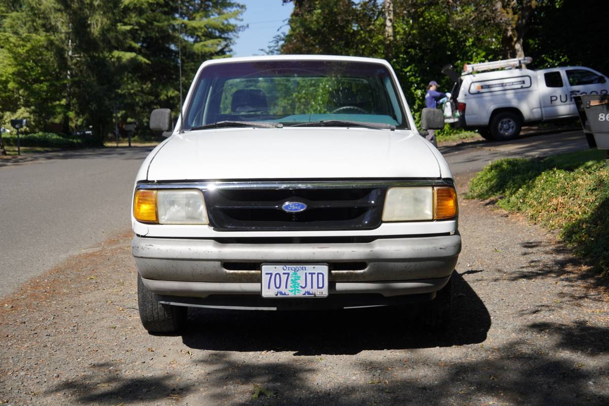 Ford-ranger-xl-1993-white-1