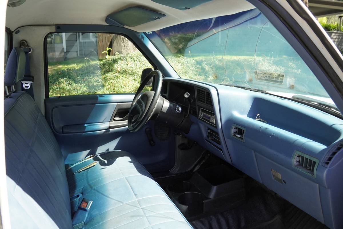 Ford-ranger-xl-1993-white-7