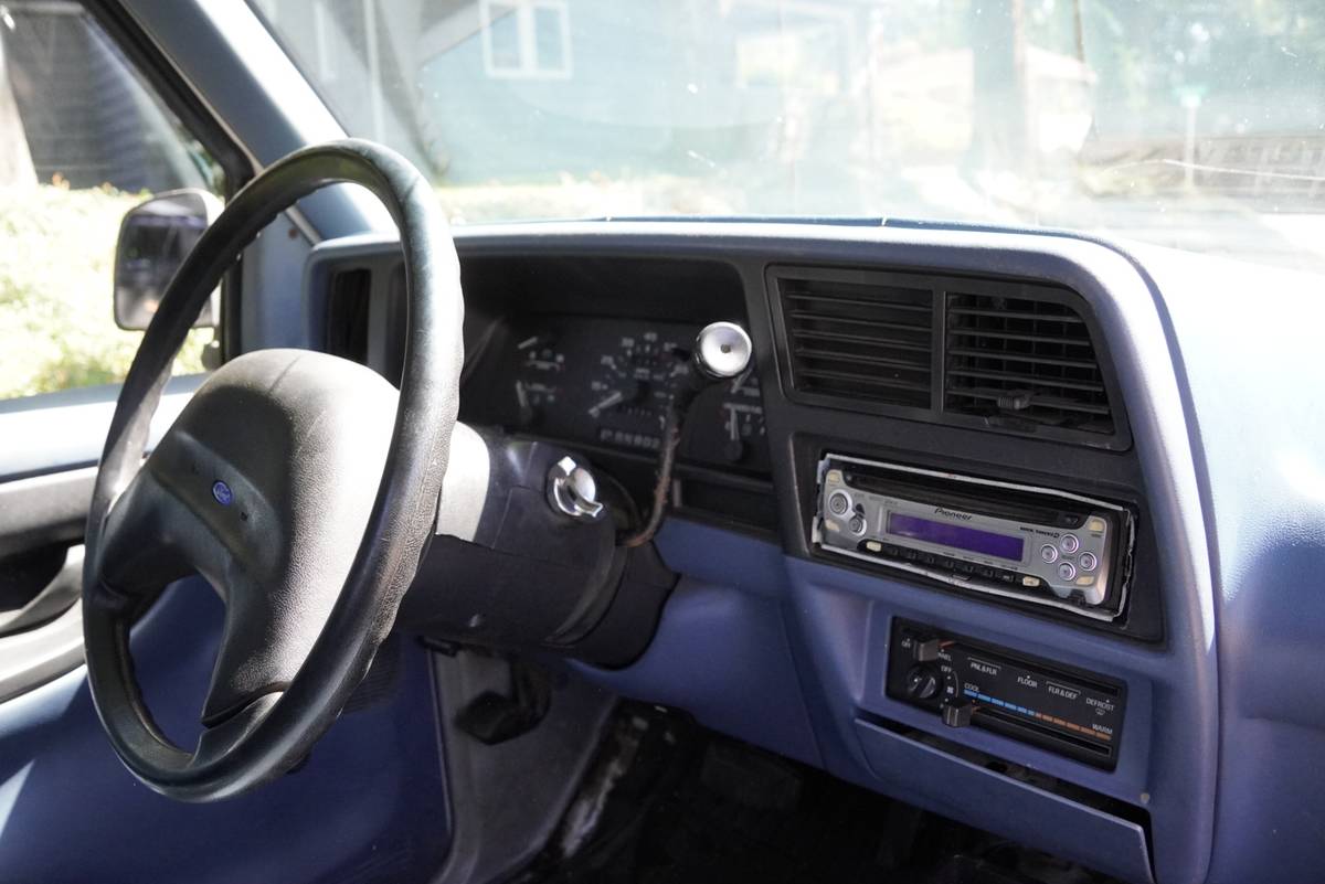 Ford-ranger-xl-1993-white-8