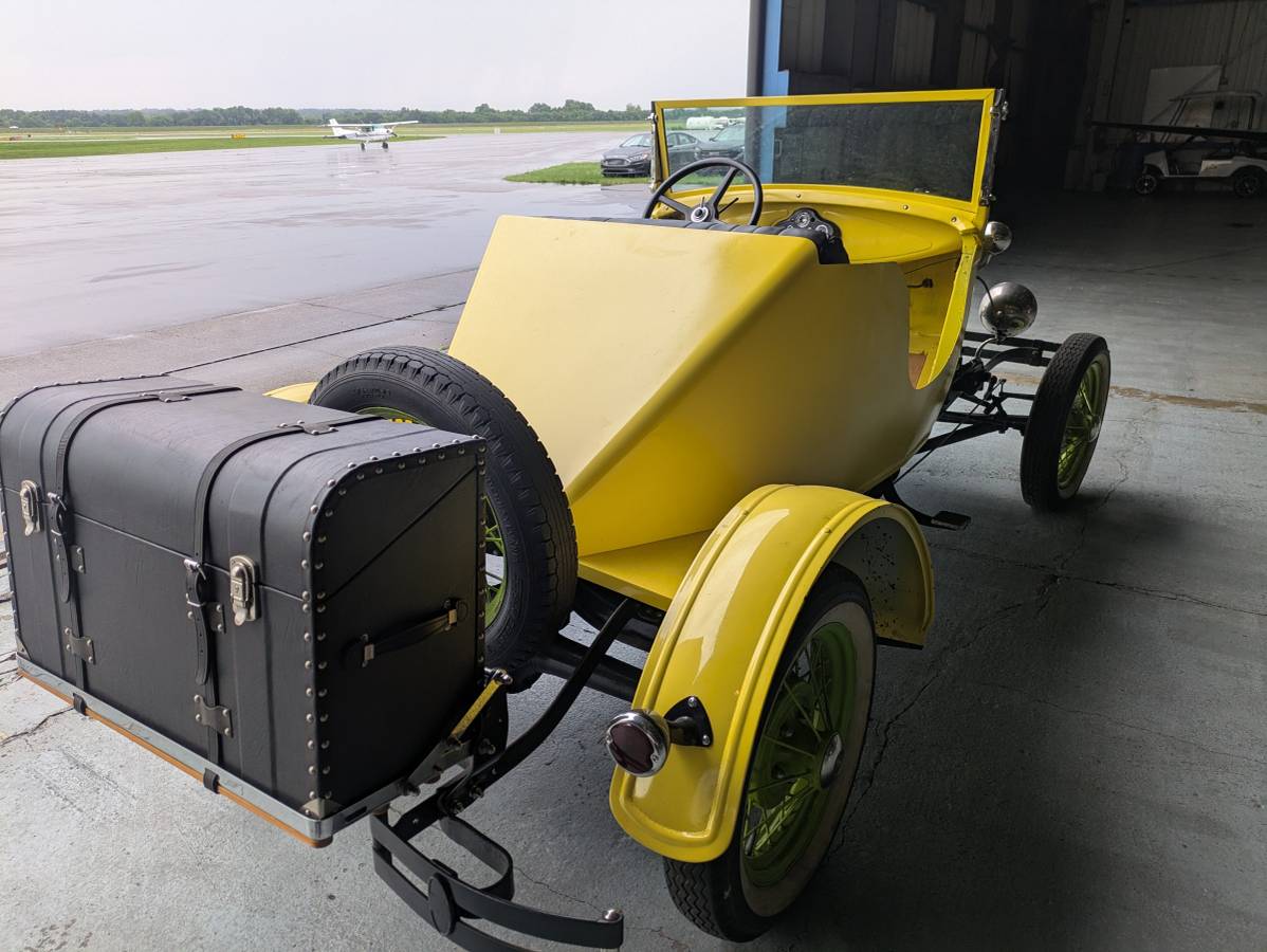Ford-roadster-1931-yellow-5