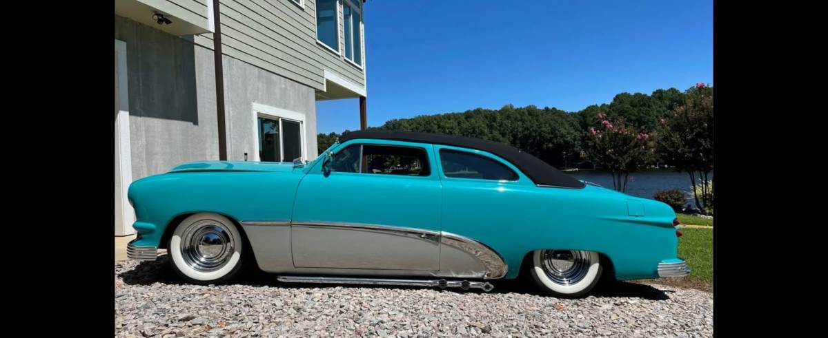 Ford-sedan-1950-3