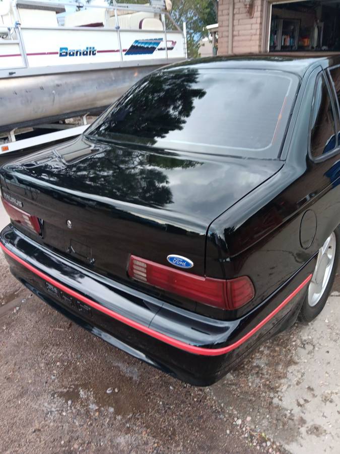 Ford-taurus-sho-1991-black-2