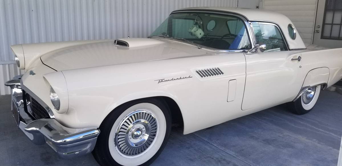 Ford-tbird-1957-3