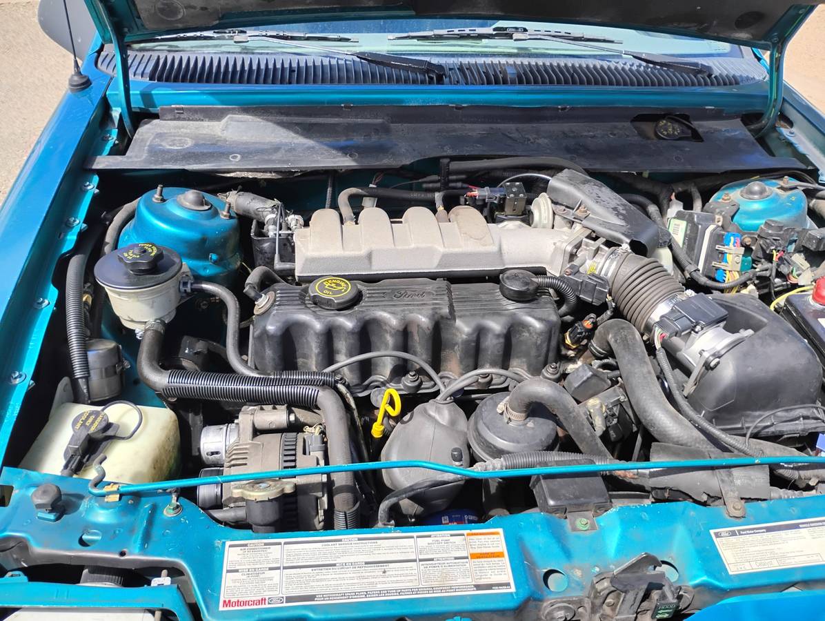 Ford-tempo-coupe-1993-green-2