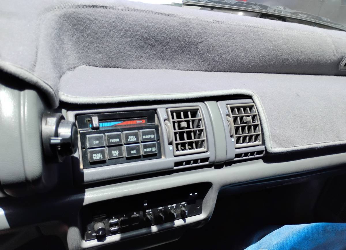 Ford-tempo-coupe-1993-green-4
