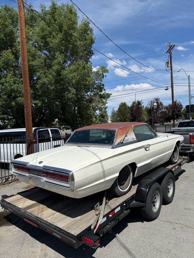 Ford-thunderbird-1966-white-1