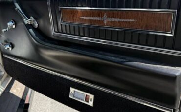 Ford-thunderbird-1966-white-6