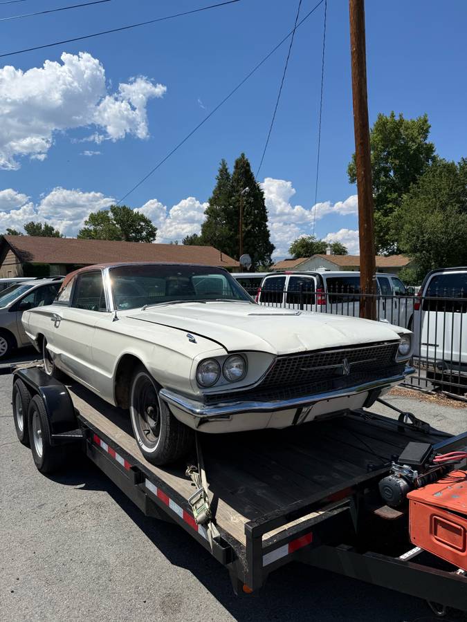 Ford-thunderbird-1966-white-7