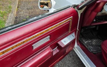 Ford-thunderbird-1977-white-10
