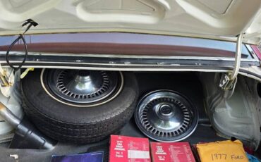 Ford-thunderbird-1977-white-14