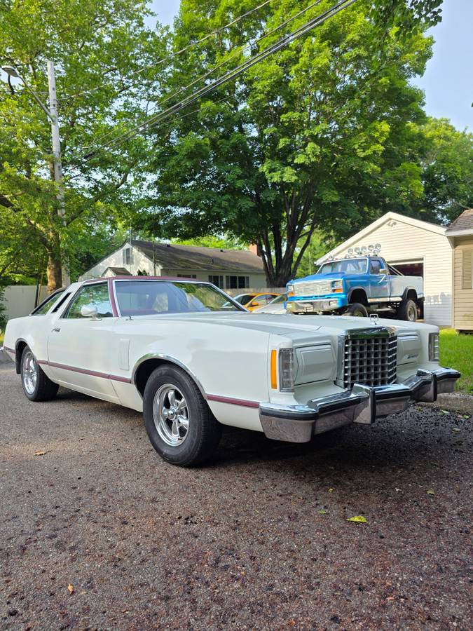Ford-thunderbird-1977-white-2