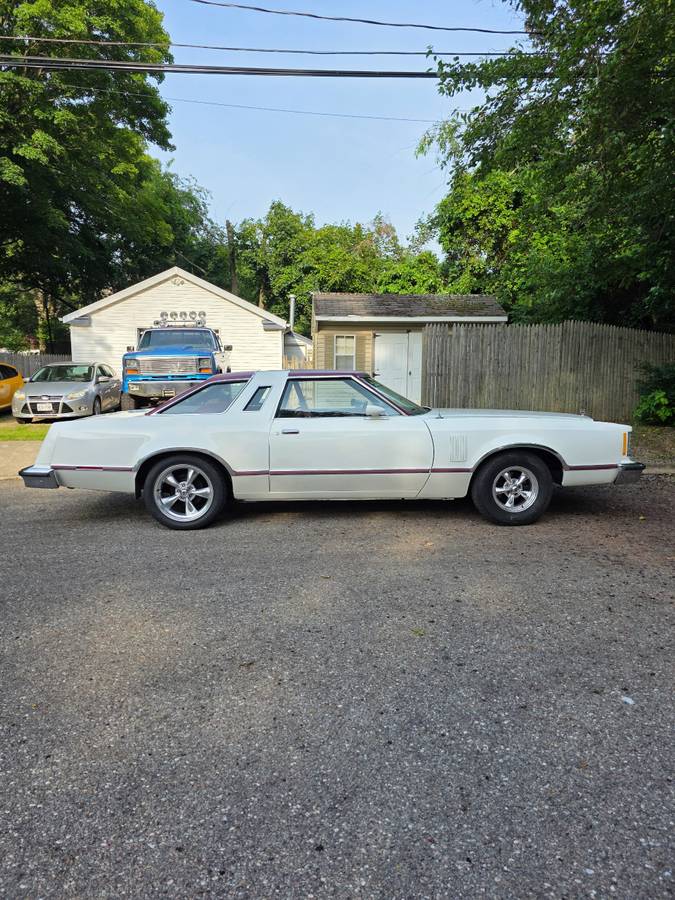 Ford-thunderbird-1977-white-3