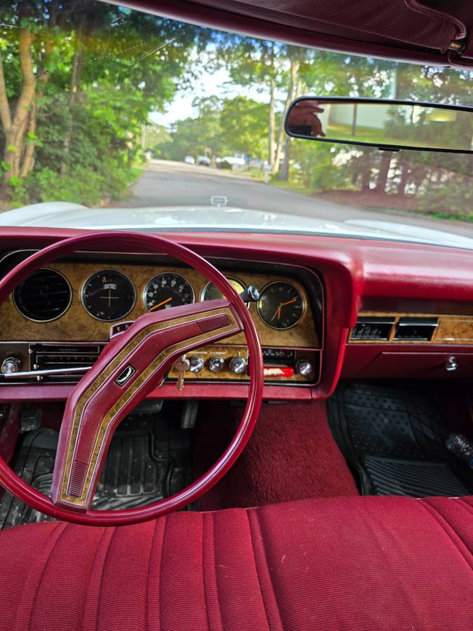 Ford-thunderbird-1977-white-9