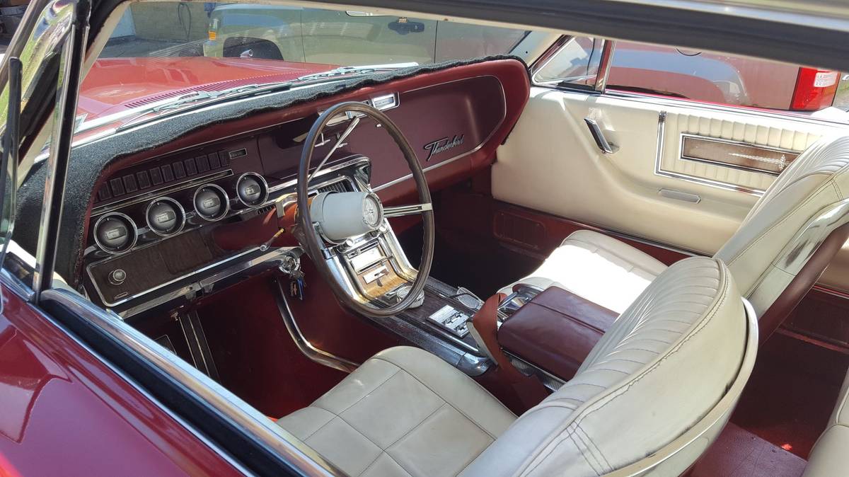 Ford-thunderbird-coupe-1966-red-3