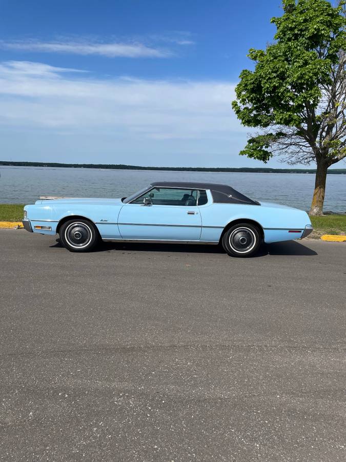Ford-thunderbird-coupe-1972-blue-3