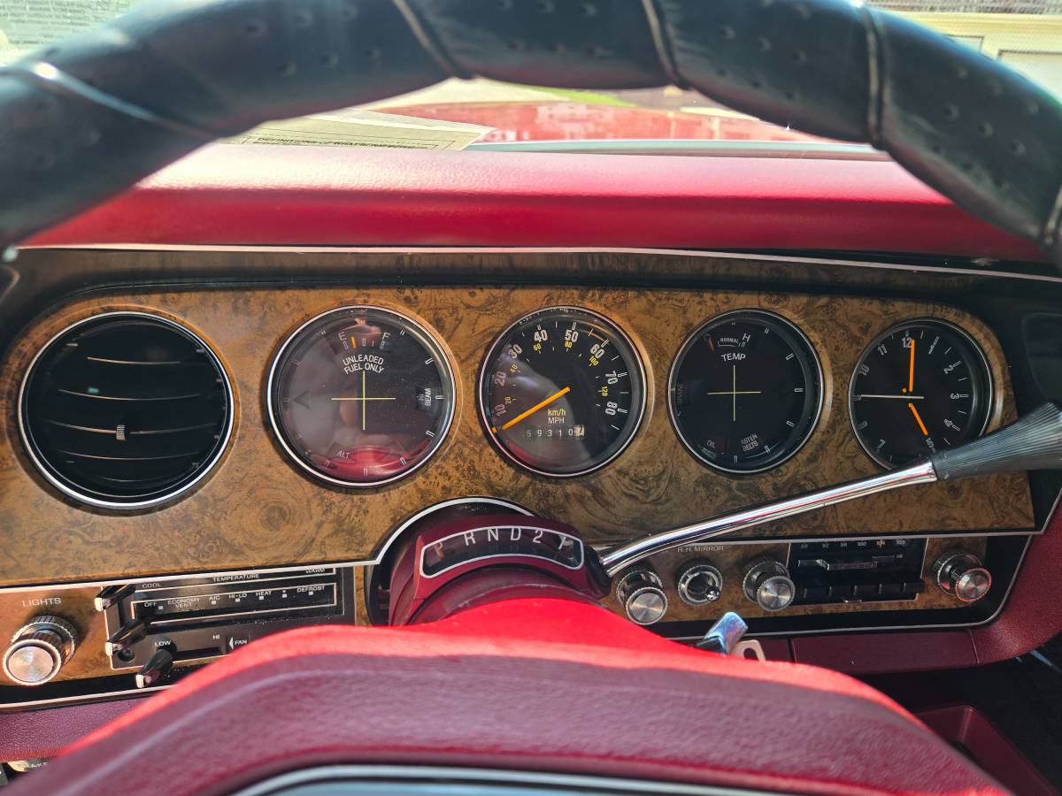 Ford-thunderbird-coupe-1977-red-17