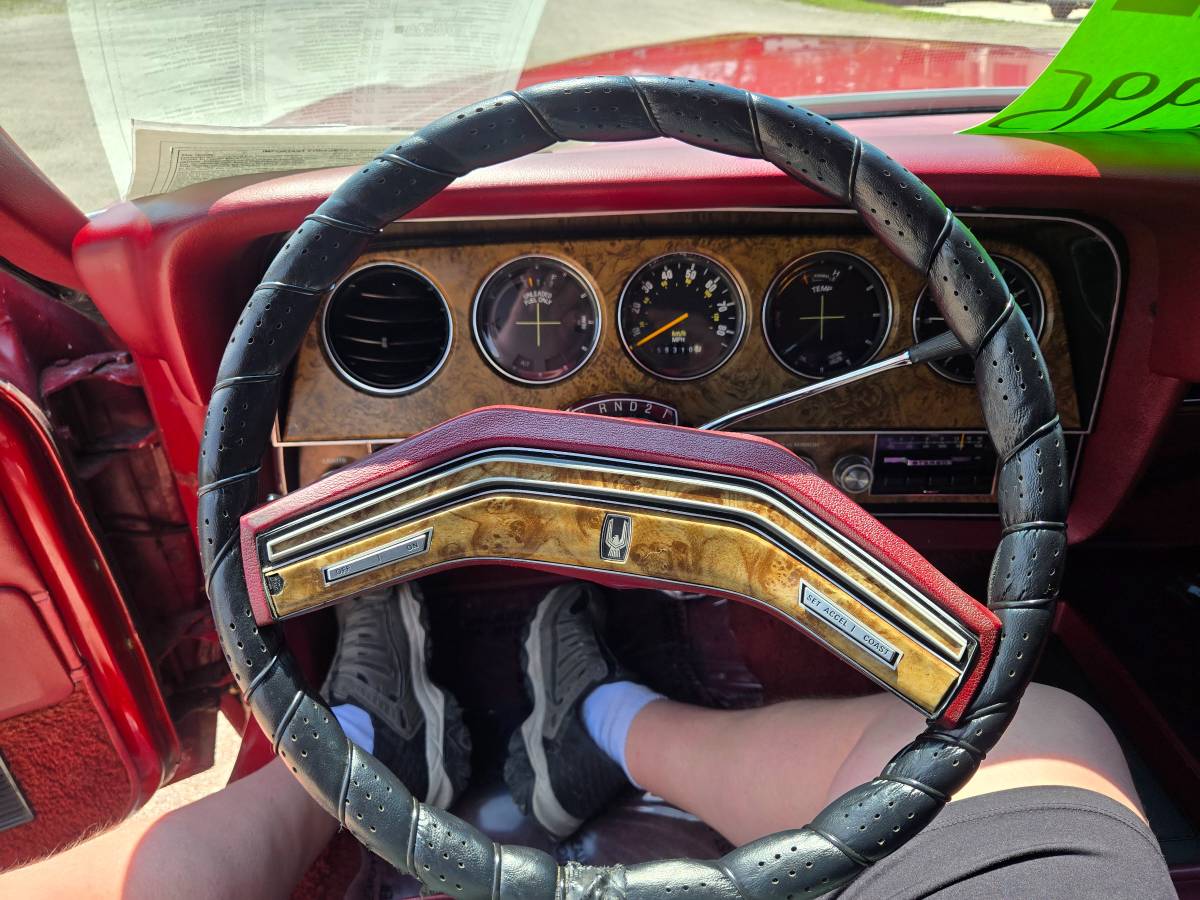 Ford-thunderbird-coupe-1977-red-18