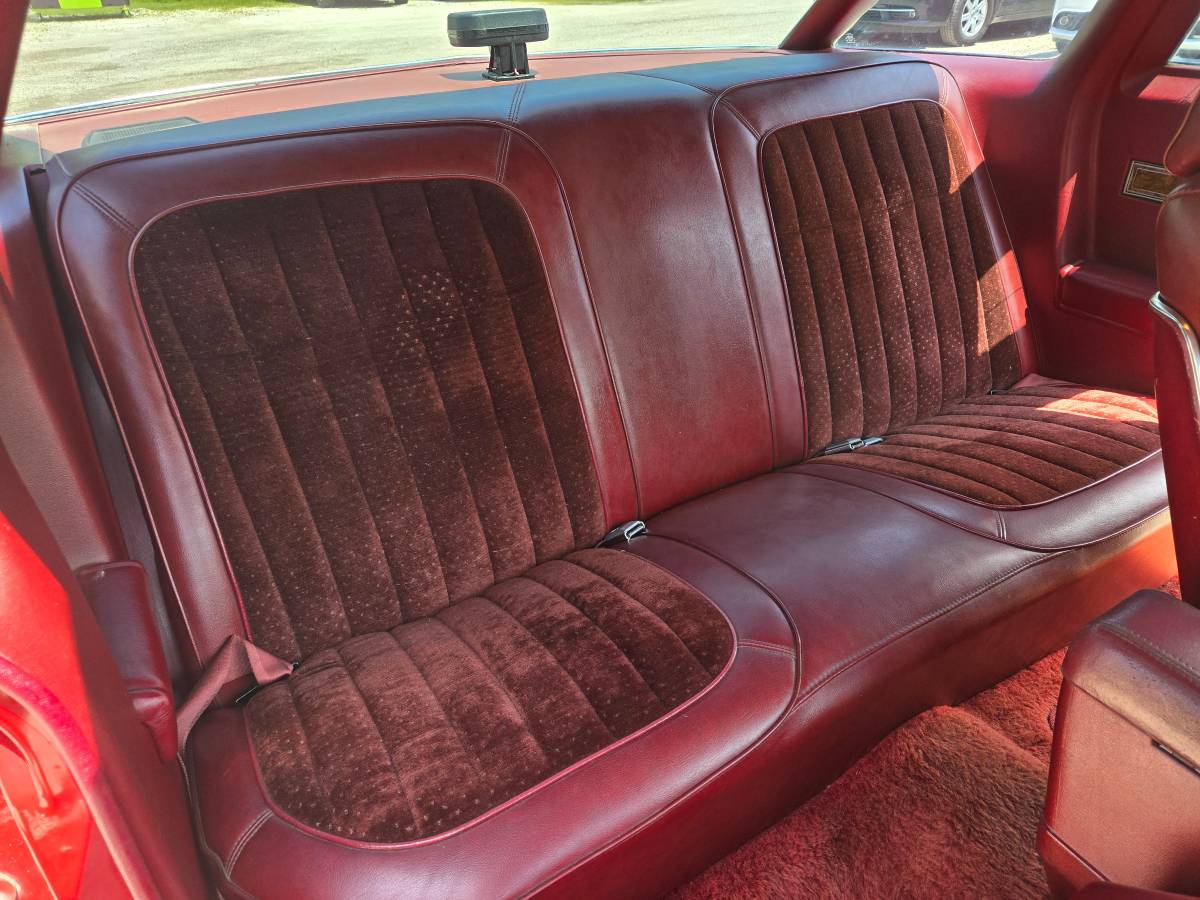 Ford-thunderbird-coupe-1977-red-8