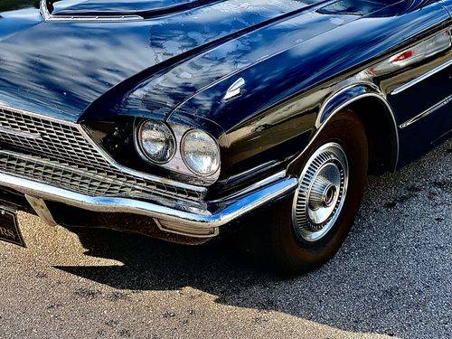 Ford-thunderbird-old-1966-black-17